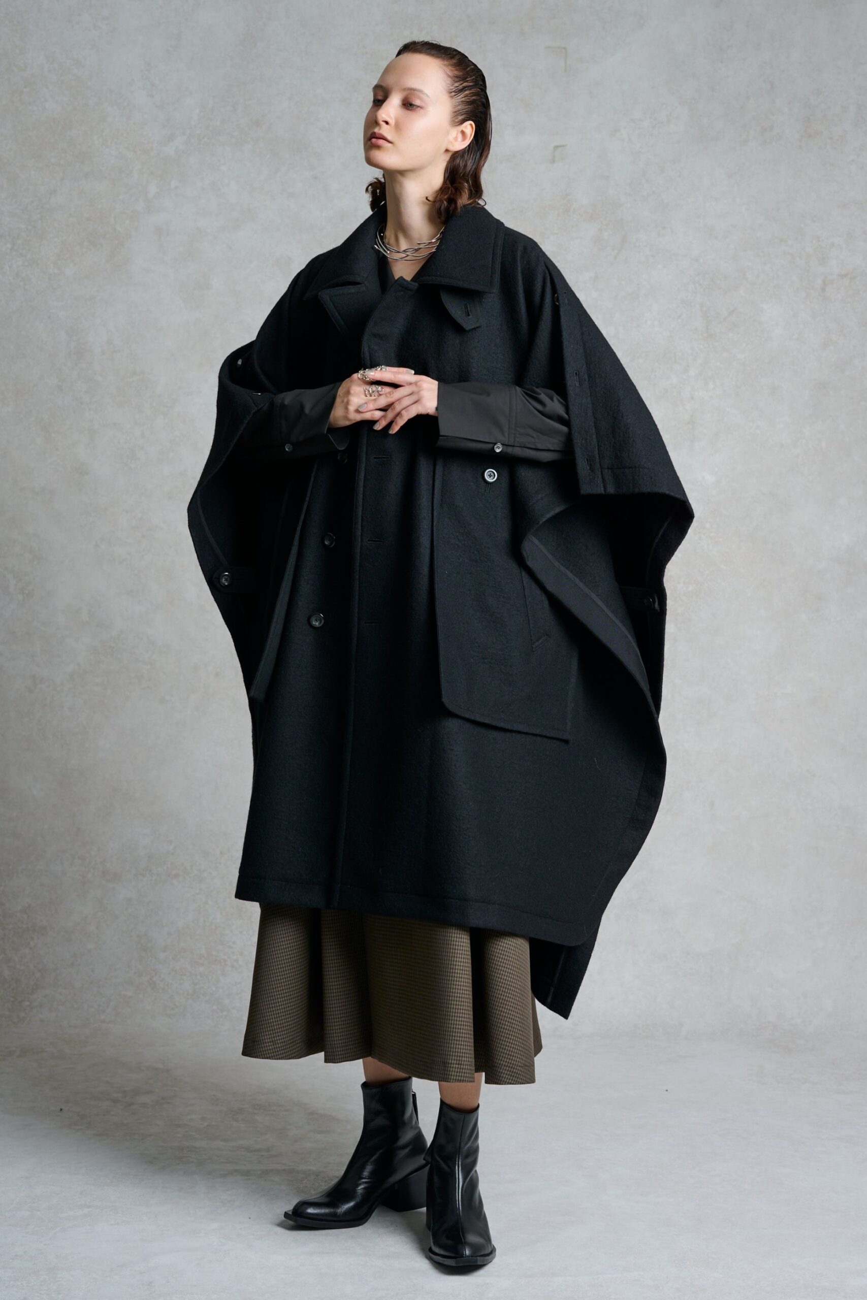 UJOH / Square Cloak - good LIFE STORE